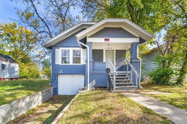 7325 Walrond Avenue, Kansas City, MO 64132