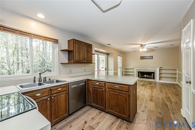 2806 Cove Ridge Rd, Midlothian, VA 23112