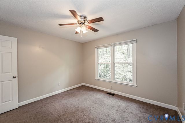 2806 Cove Ridge Rd, Midlothian, VA 23112
