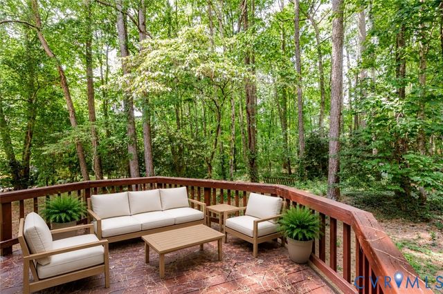 2806 Cove Ridge Rd, Midlothian, VA 23112