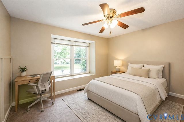 2806 Cove Ridge Rd, Midlothian, VA 23112