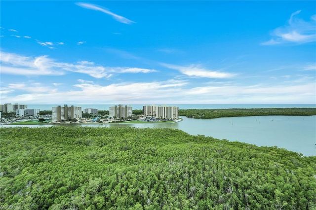 295 Grande WAY 1202, Naples, FL 34110