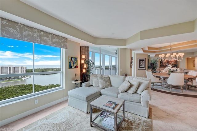 295 Grande WAY 1202, Naples, FL 34110