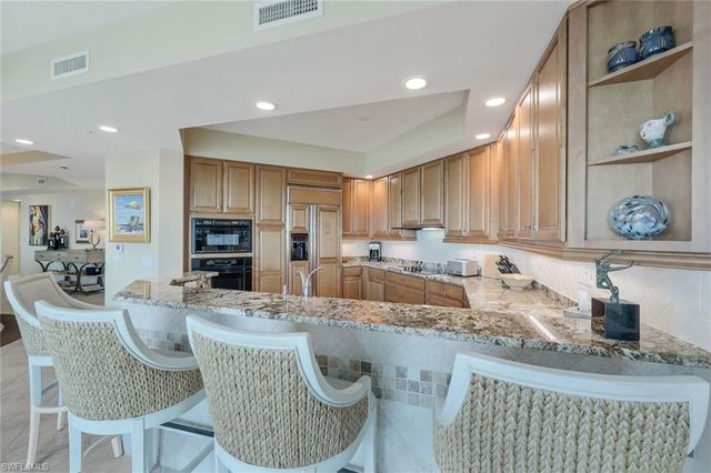 295 Grande WAY 1202, Naples, FL 34110