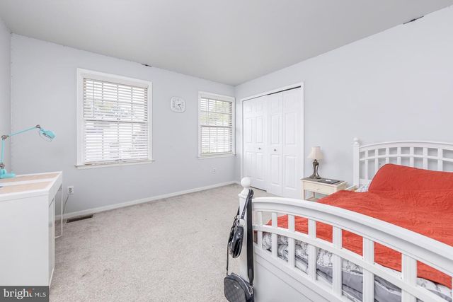 115 STONE HENGE DR, Swedesboro, NJ 08085