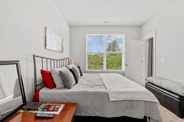 755 Mickelson Way, Lebanon, TN 37087