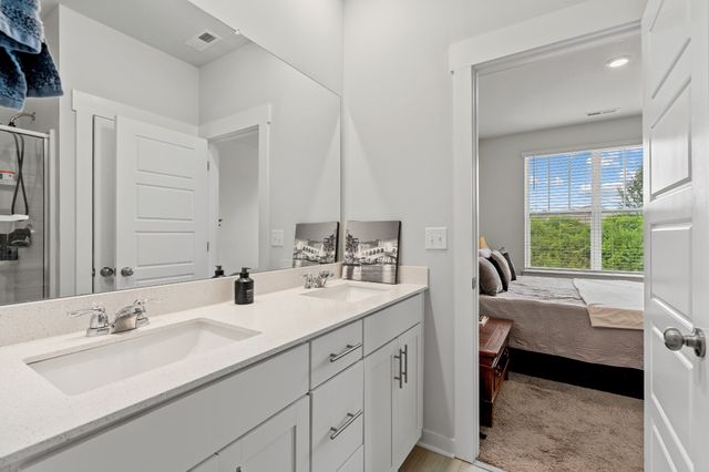 755 Mickelson Way, Lebanon, TN 37087