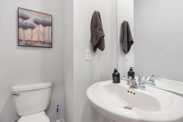 755 Mickelson Way, Lebanon, TN 37087