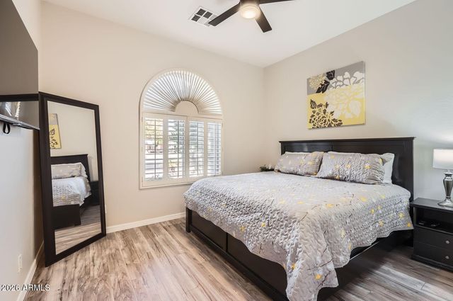 8115 W SAN MIGUEL Avenue, Glendale, AZ 85303