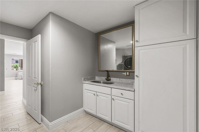 453 Mountain Villa Drive, Las Vegas, NV 89110