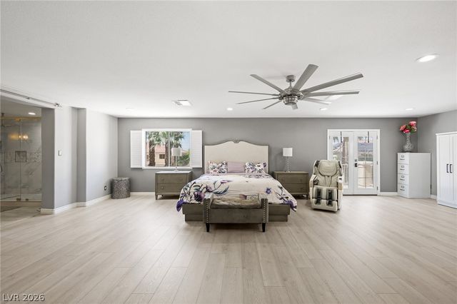 453 Mountain Villa Drive, Las Vegas, NV 89110