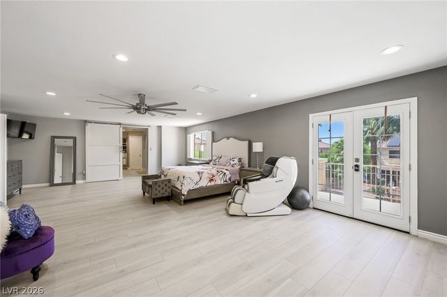 453 Mountain Villa Drive, Las Vegas, NV 89110