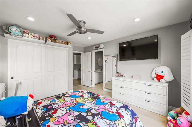 453 Mountain Villa Drive, Las Vegas, NV 89110