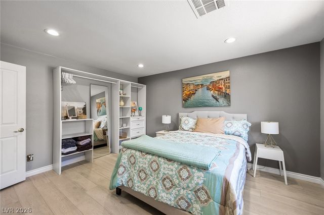 453 Mountain Villa Drive, Las Vegas, NV 89110