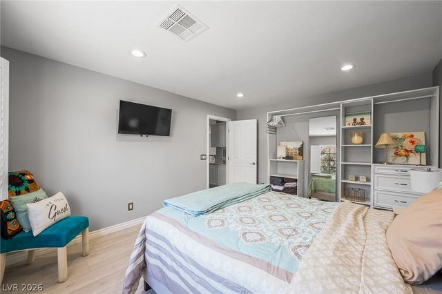 453 Mountain Villa Drive, Las Vegas, NV 89110