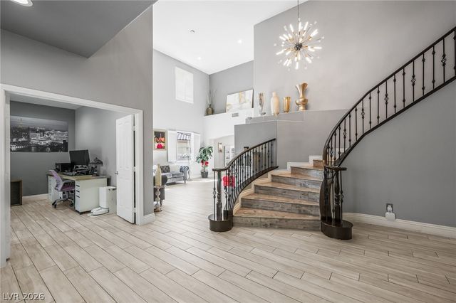 453 Mountain Villa Drive, Las Vegas, NV 89110