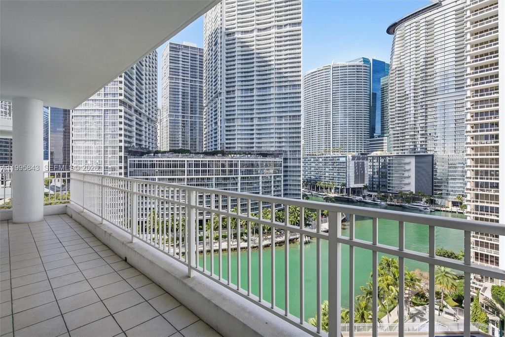 801 Brickell Key Blvd 1204, Miami, FL 33131