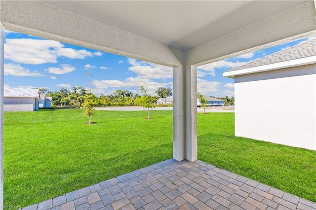 10314 Blooming Blossom CT, Fort Myers, FL 33905