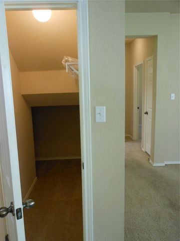 40 Cypress Knee LN 79, Austin, TX 78734