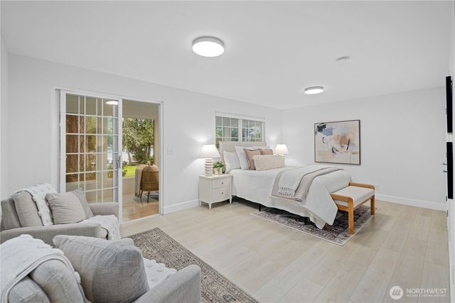 1626 W Beaver Lake Drive SE, Sammamish, WA 98075