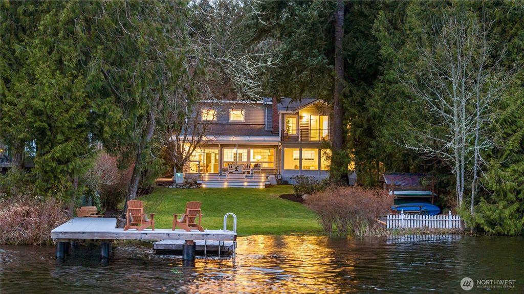 1626 W Beaver Lake Drive SE, Sammamish, WA 98075