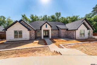 2546 Barton Creek Cir, Tyler, TX 75703