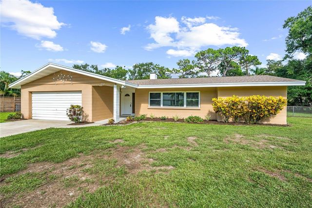 3733 MALEC CIRCLE, Sarasota, FL 34233