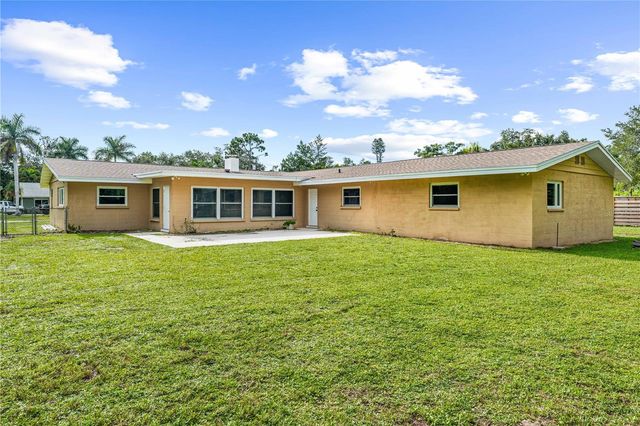 3733 MALEC CIRCLE, Sarasota, FL 34233