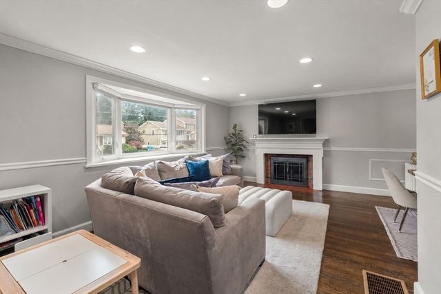 150 Woodbine Circle, Needham, MA 02494