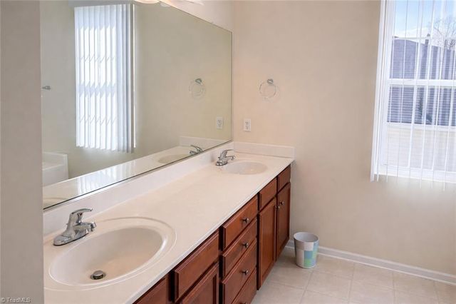 1721 Timber Cove Court, Winston-salem, NC 27127