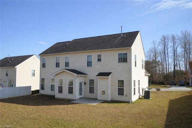 1721 Timber Cove Court, Winston-salem, NC 27127