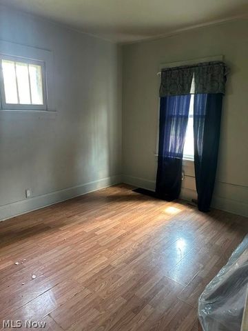 405 Drake Avenue, Youngstown, OH 44505