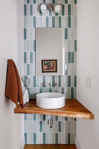 2211 Canterbury ST, Austin, TX 78702