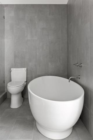 2211 Canterbury ST, Austin, TX 78702