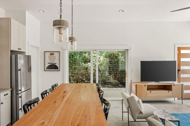 2211 Canterbury ST, Austin, TX 78702