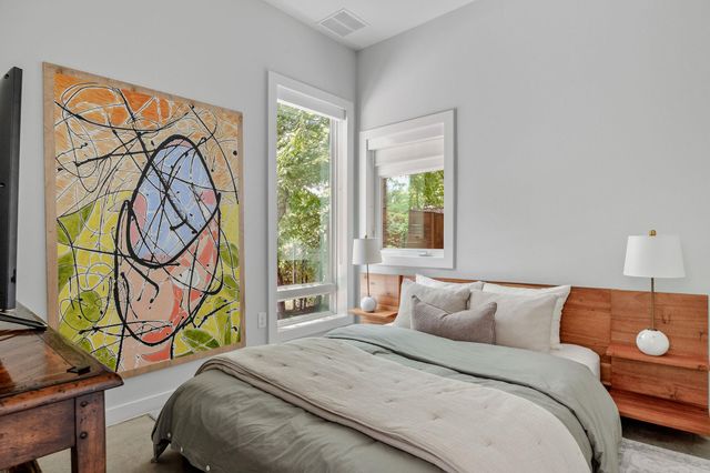 2211 Canterbury ST, Austin, TX 78702