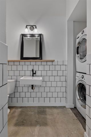 2211 Canterbury ST, Austin, TX 78702