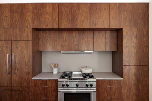 2211 Canterbury ST, Austin, TX 78702