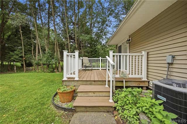 4875 Meadowbrook Road, Clarence, NY 14221