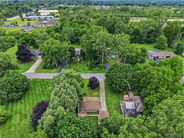 4875 Meadowbrook Road, Clarence, NY 14221