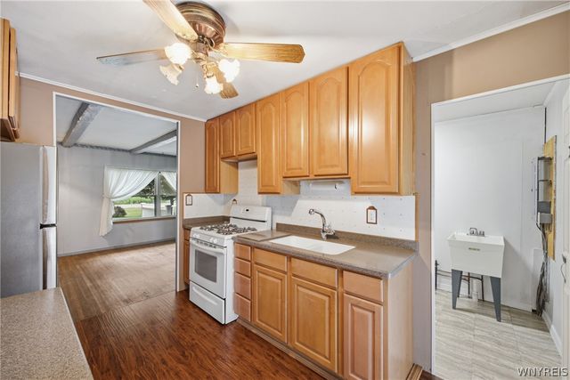 4875 Meadowbrook Road, Clarence, NY 14221