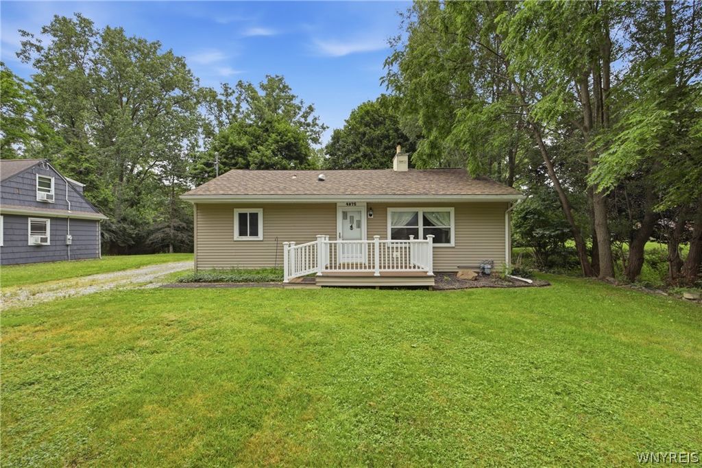 4875 Meadowbrook Road, Clarence, NY 14221