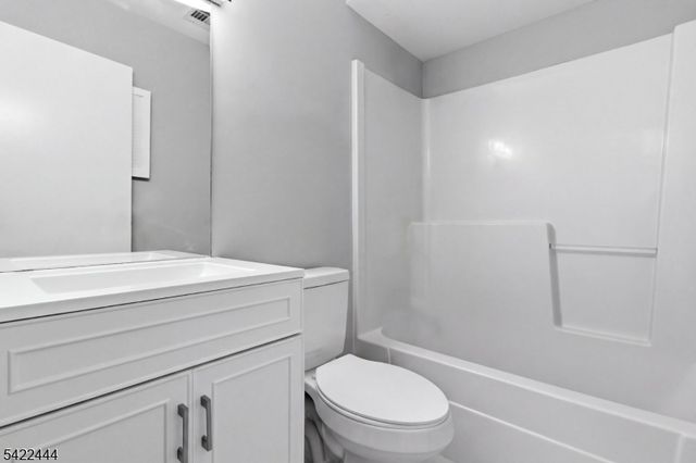 308 Passaic Ave 215, Harrison Town, NJ 07029