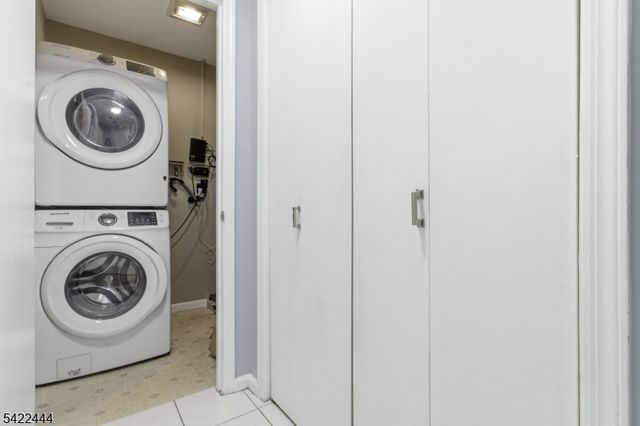 308 Passaic Ave 215, Harrison Town, NJ 07029