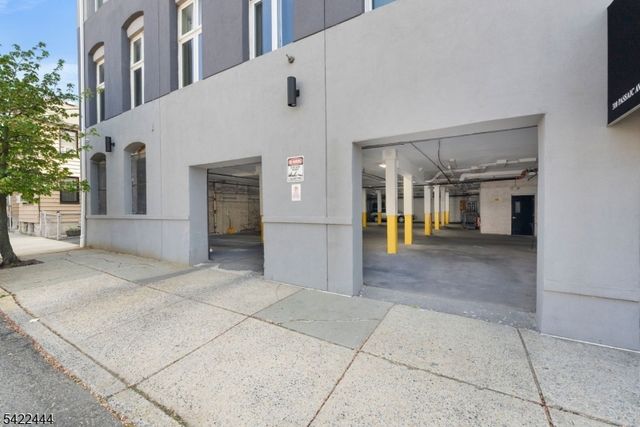308 Passaic Ave 215, Harrison Town, NJ 07029