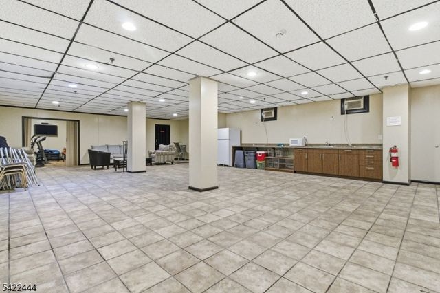 308 Passaic Ave 215, Harrison Town, NJ 07029