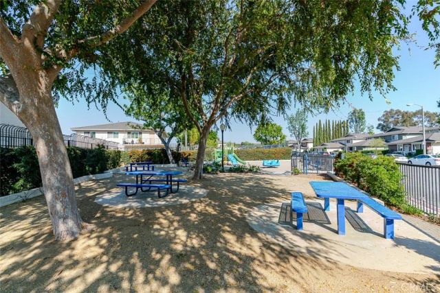 602 Avenida Del Platino, Newbury Park, CA 91320