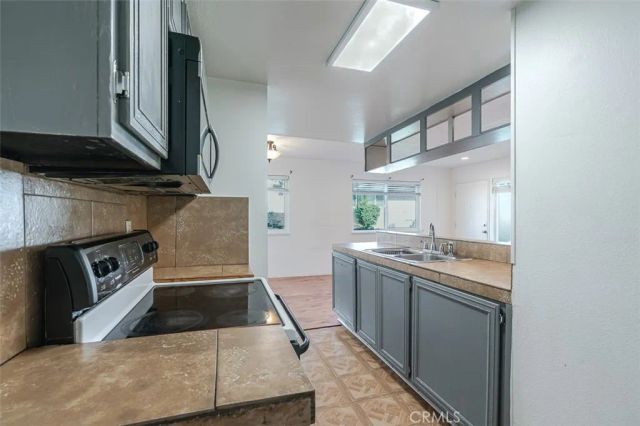 602 Avenida Del Platino, Newbury Park, CA 91320