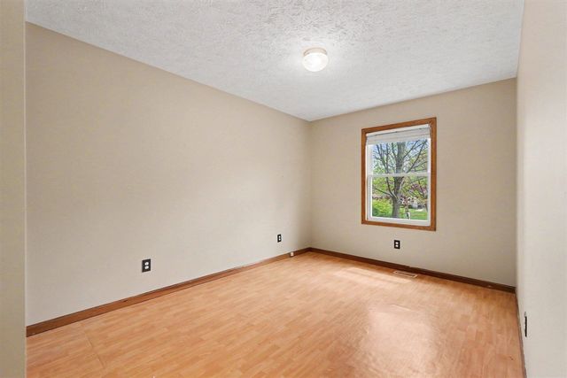 177 Glen Eagle Drive, Rockford, MI 49341