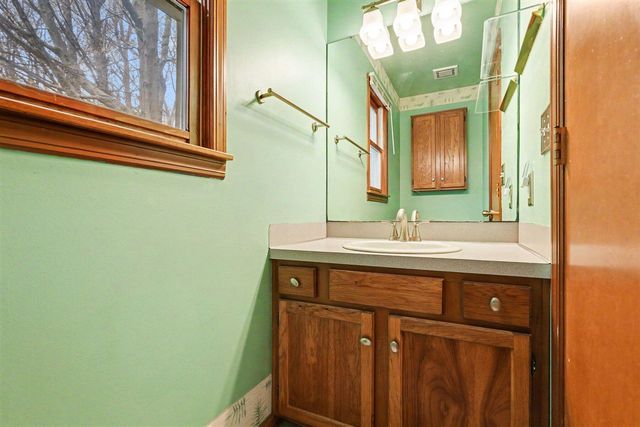 177 Glen Eagle Drive, Rockford, MI 49341